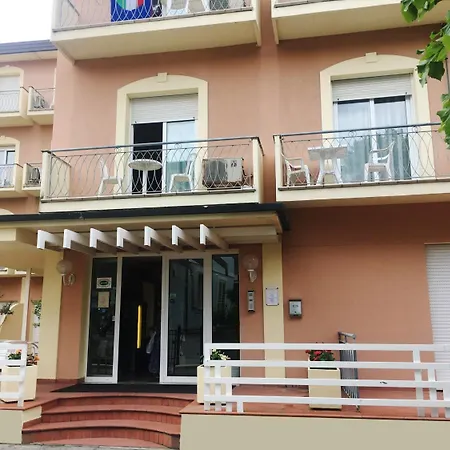 I Girasoli 3* Римини