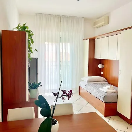 I Girasoli Aparthotel 3*