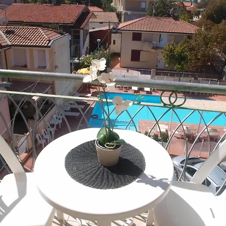 I Girasoli Apartahotel 3*