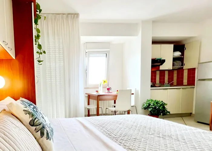 Apart Otel I Girasoli 3*